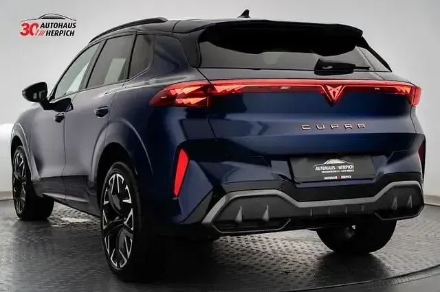Neu Cupra Terramar VZ 265 PS (194 kW) 2026 Blau SUV