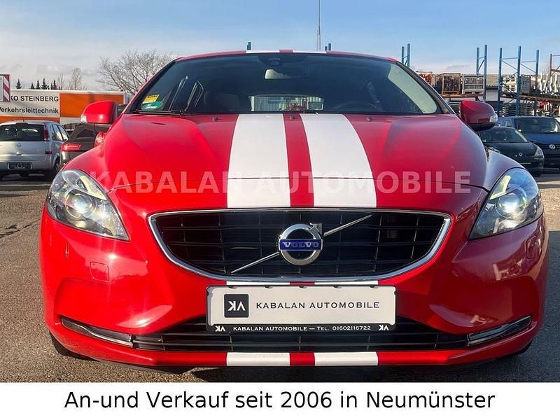 Gebraucht Volvo V40 You! 120 PS (88 kW) 2014 Rot Kombi