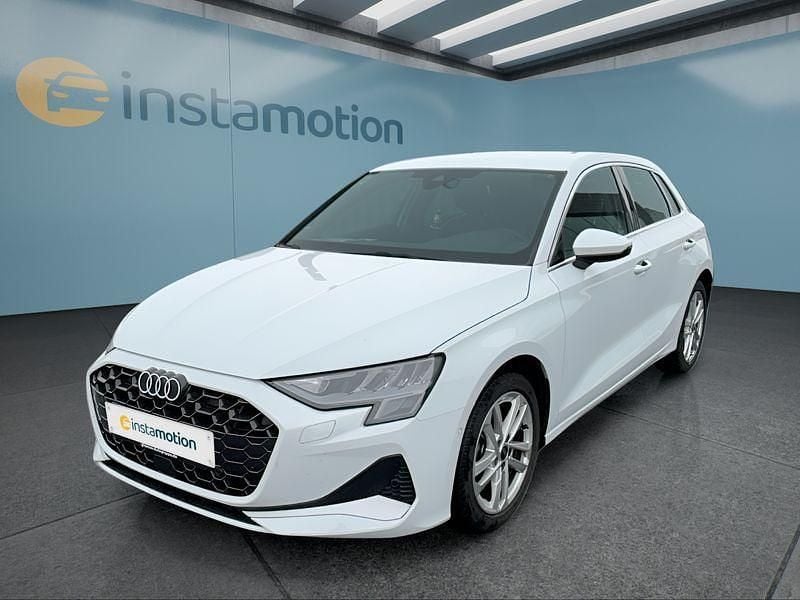 Weiß Gebraucht 2025 Audi A3 Sportback Kleinwagen | 34.399 € (Superpreis) - Bild 1/4