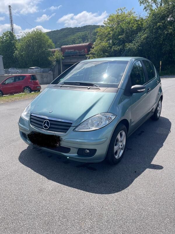 Grau Gebraucht 2006 Mercedes A180 Kleinwagen | 1.950 € (Guter Preis) - Bild 1/4