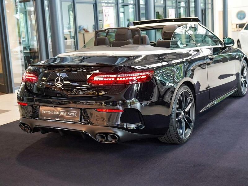 Gebraucht Mercedes E53 AMG AMG 435 PS (319 kW) 2021 Schwarz Cabrio