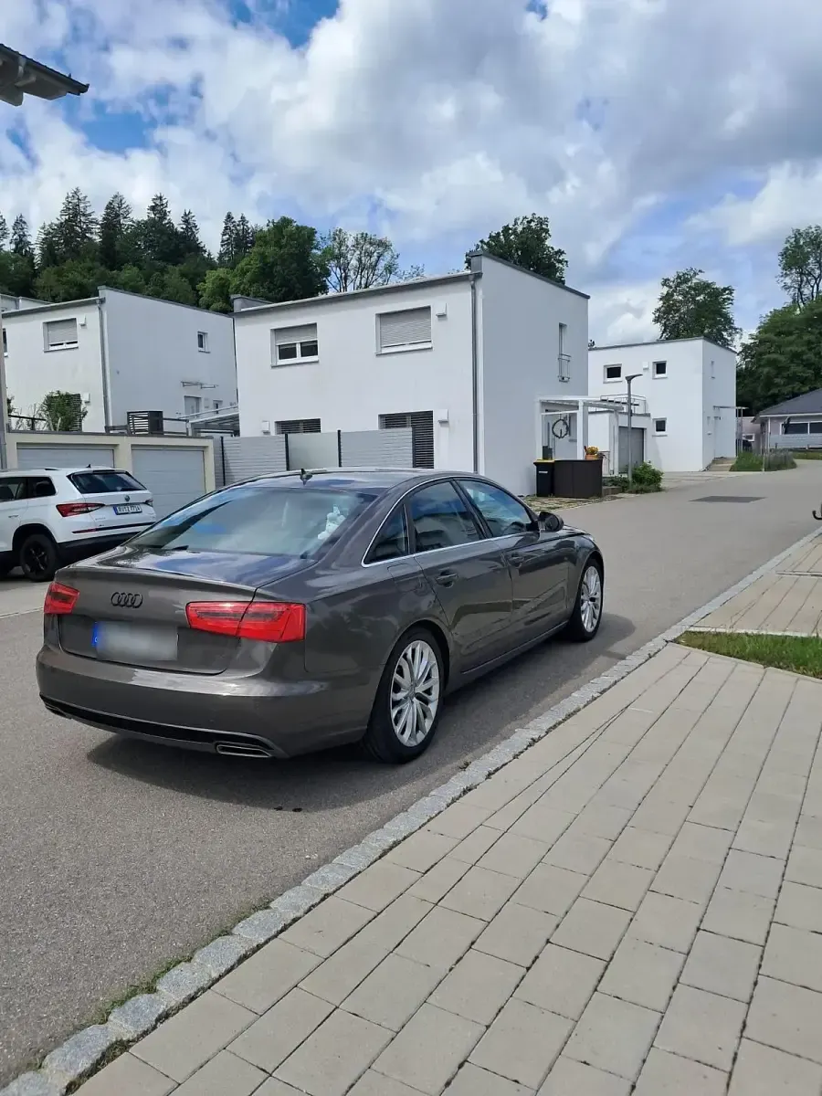 Używany Audi A6 245 KM (180 kW) 2011 Brązowy Sedan/Limuzyna