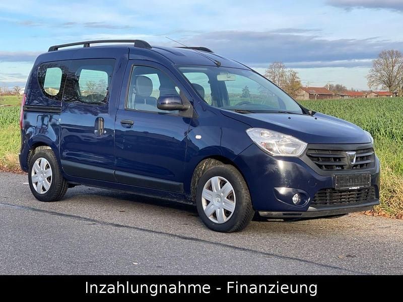 Blau Gebraucht 2016 Dacia Dokker Lauréate Van / Kleinbus | 6.300 € (Fairer Preis) - Bild 1/4