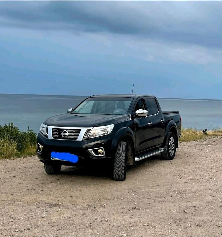 Gebraucht Nissan Navara 190 PS (139 kW) 2016 Schwarz Pickup