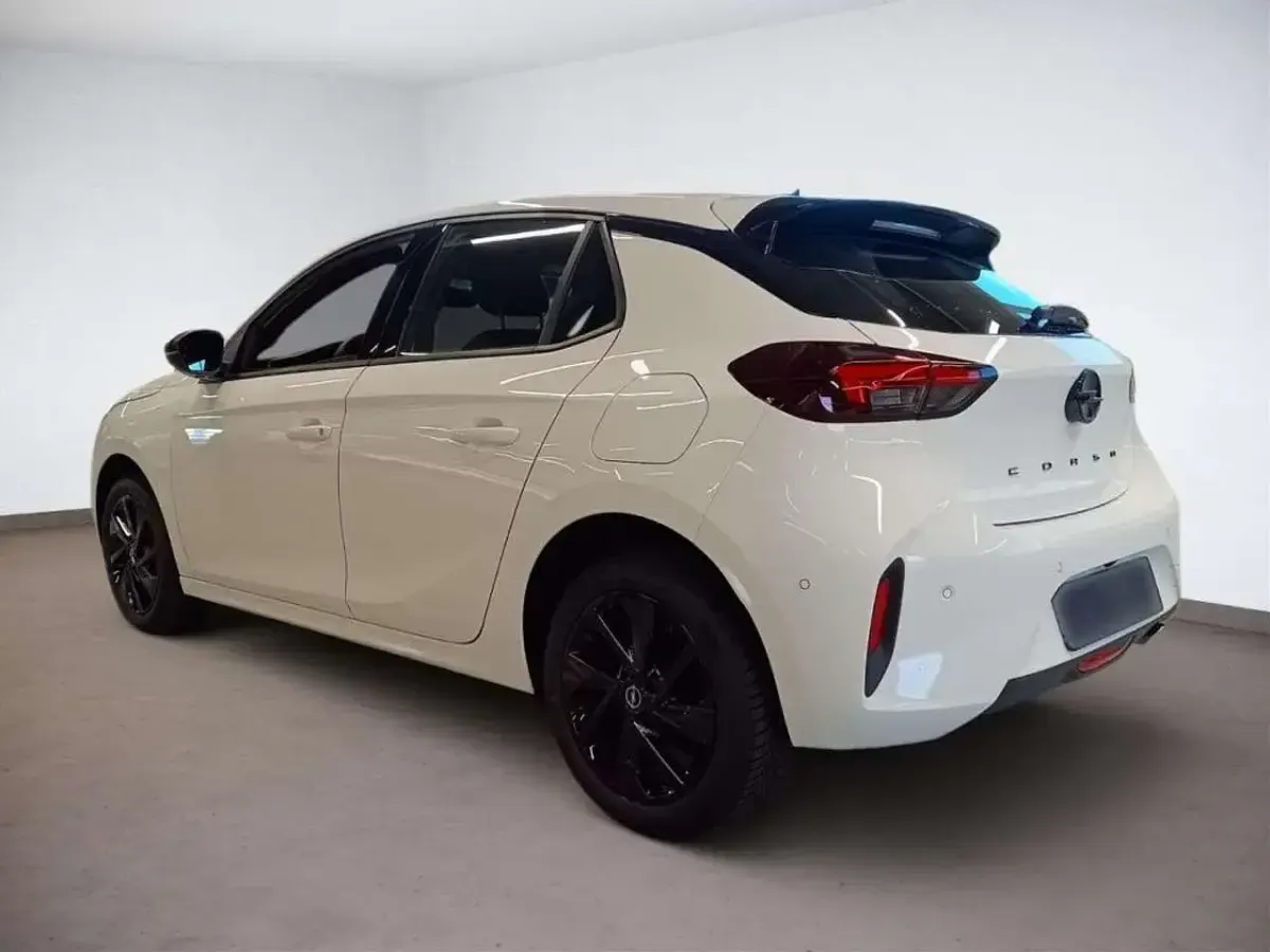 Gebraucht Opel Corsa 101 PS (74 kW) 2024 Other Kleinwagen