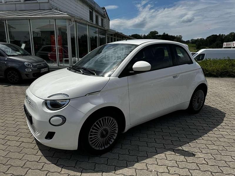 Gebraucht Fiat 500e 86 kW (118 PS) 2024 Arktis weiß Kleinwagen