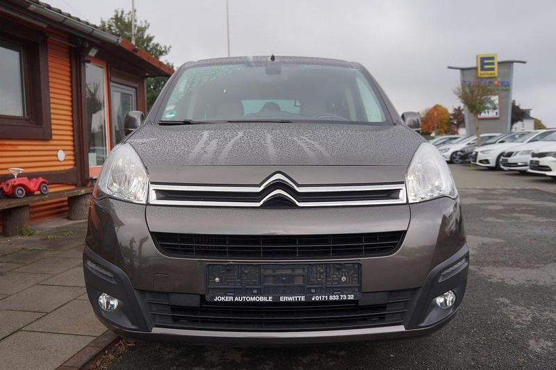 Gebraucht Citroën Berlingo SELECTION 99 PS (72 kW) 2016 Braun Van / Kleinbus