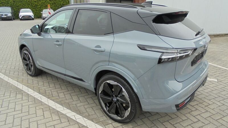 Grau Neu 2025 Nissan Qashqai Tekna+ SUV | 35.989 € (Etwas zu teuer) - Bild 1/4