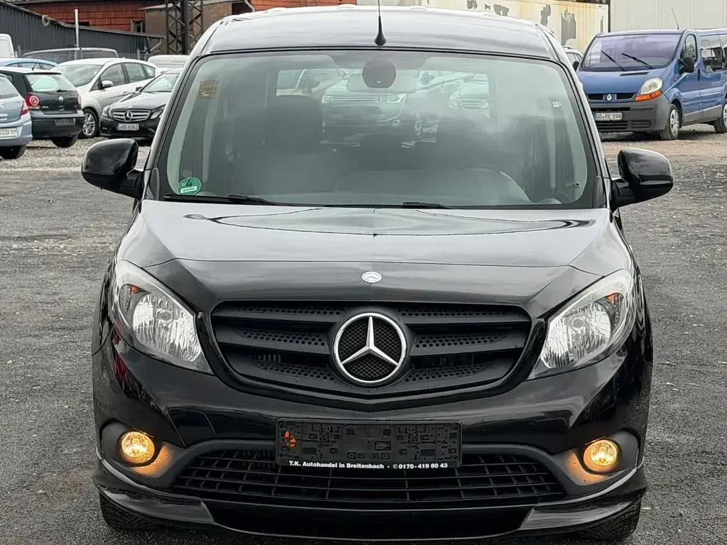 Gebraucht Mercedes Citan 111 110 PS (80 kW) 2017 Schwarz Van / Kleinbus