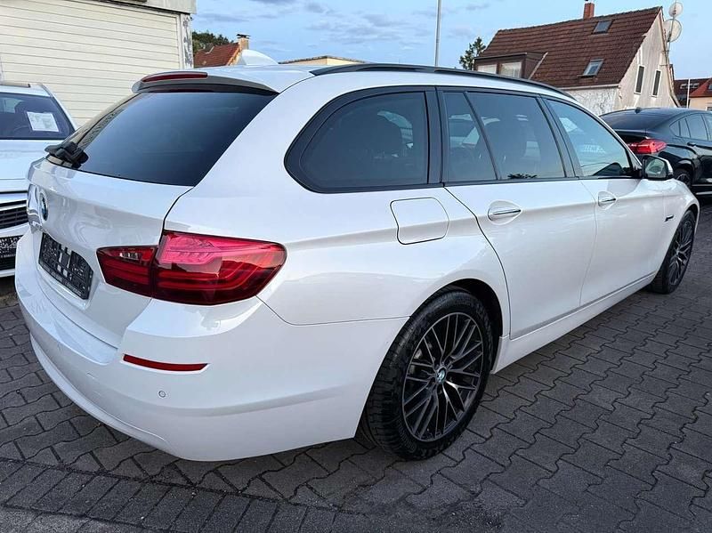 Gebraucht BMW 520 190 PS (139 kW) 2016 Alpinweiß 3 Kombi