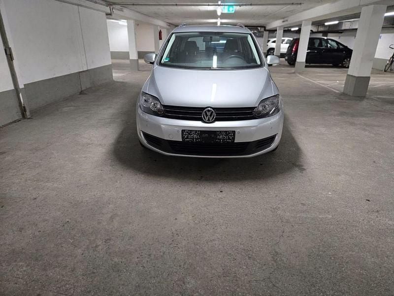 Silber Gebraucht 2009 VW Golf Plus Comfortline Van / Kleinbus | 6.399 € (Fairer Preis) - Bild 1/4