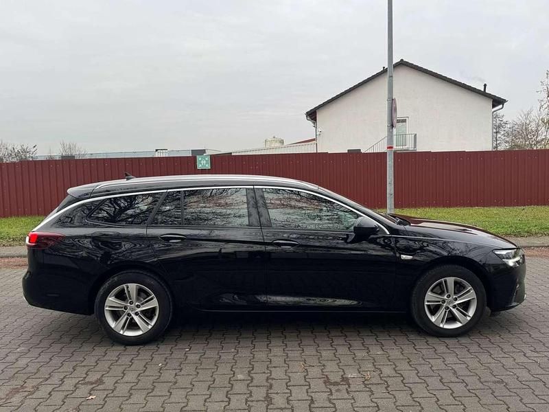 Gebraucht Opel Insignia Business 174 PS (127 kW) 2021 Schwarz Kombi
