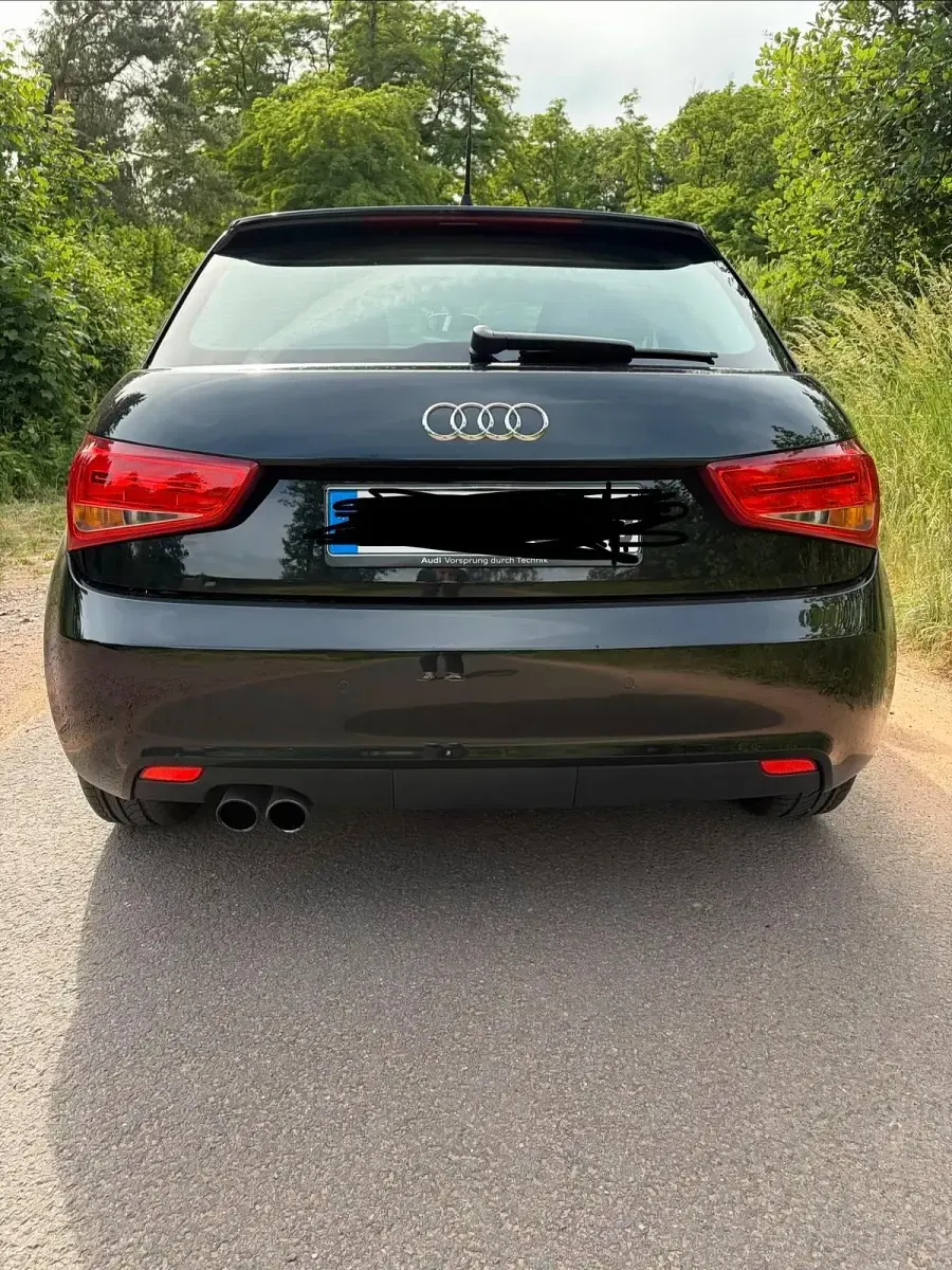 Gebraucht Audi A1 125 PS (91 kW) 2011 Schwarz Kleinwagen