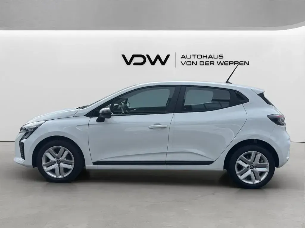 Neu Renault Clio V Evolution 67 PS (49 kW) 2026 Weiß Limousine