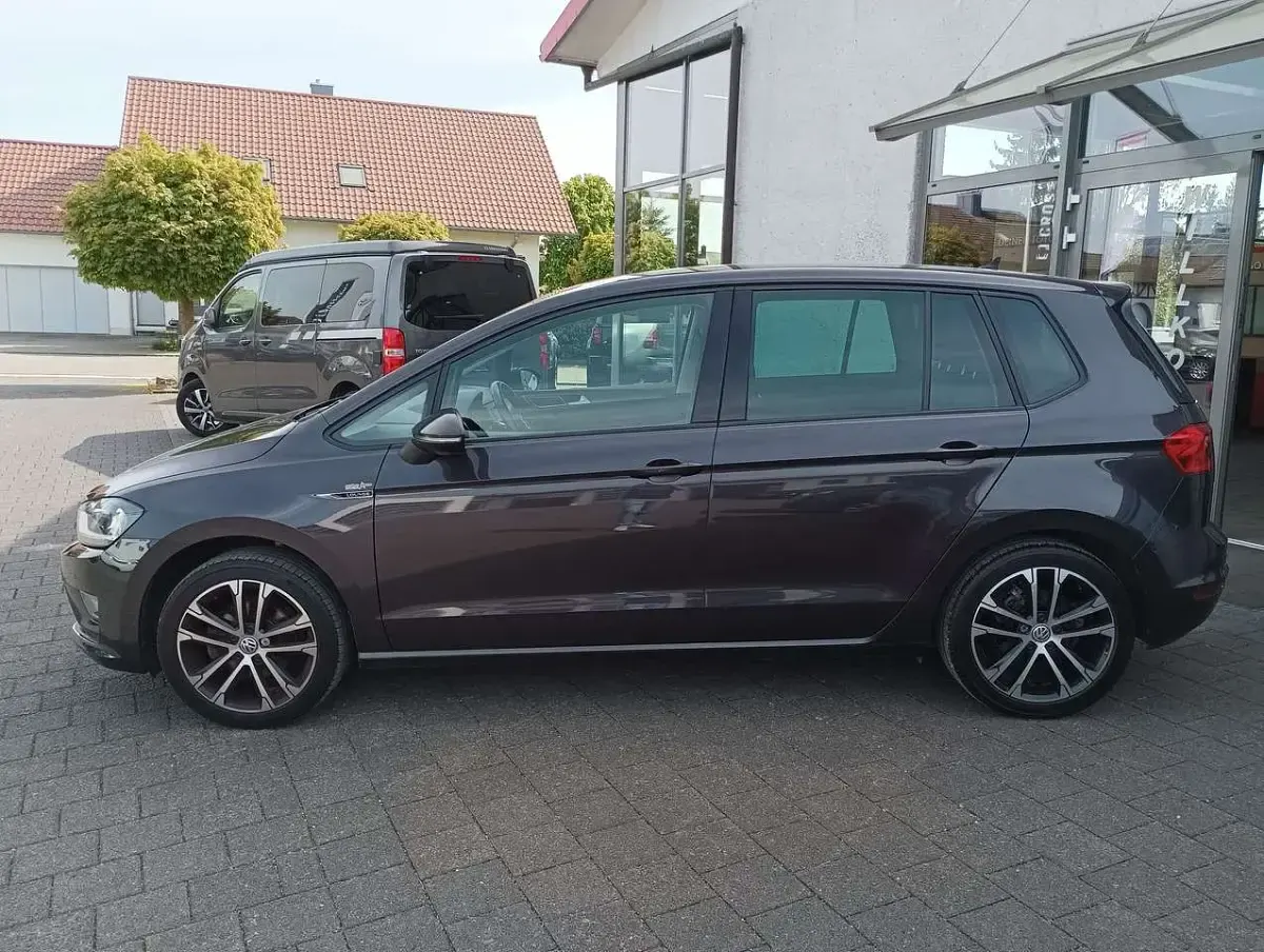 Gebraucht VW Golf VII LOUNGE 110 PS (80 kW) 2015 Kryptongrau metallic Kombi