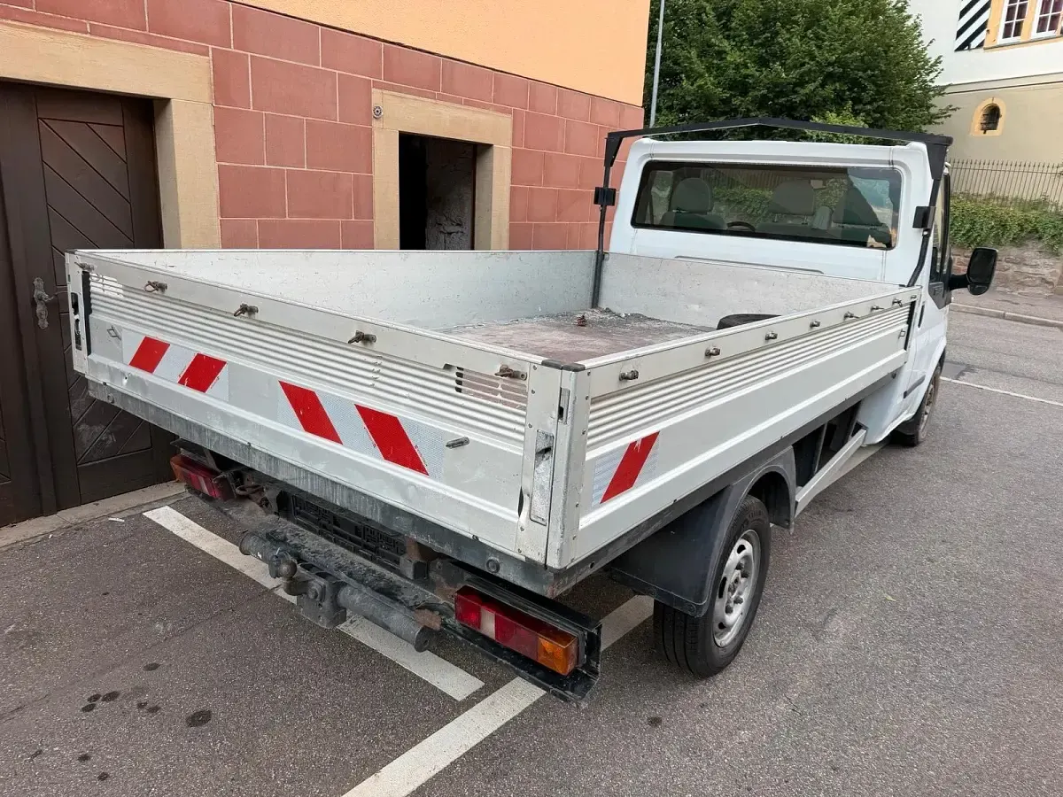 Gebraucht Ford Transit 115 PS (84 kW) 2011 Weiß Van