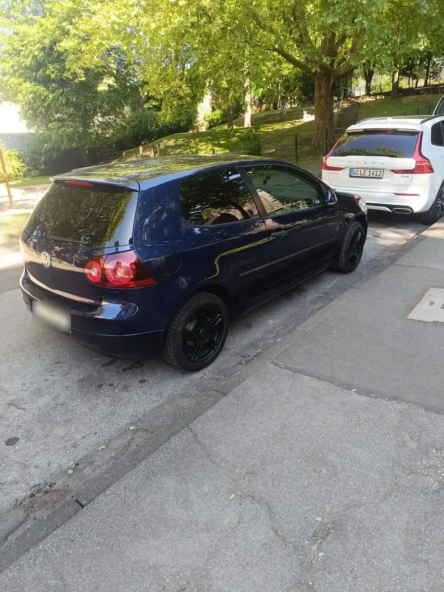 Gebraucht VW Golf 85 PS (62 kW) 2005 Blau Coupé