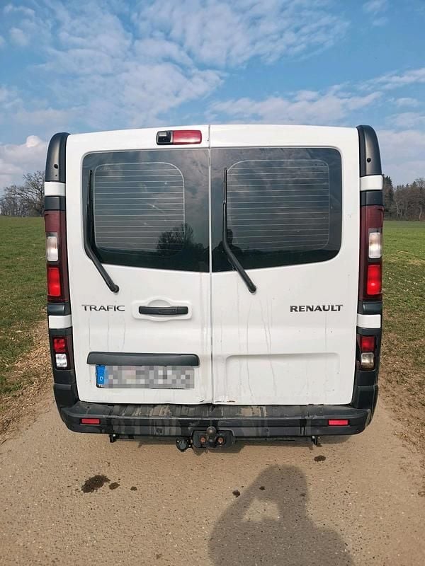 Gebraucht Renault Trafic 121 PS (88 kW) 2019 Weiß Van / Kleinbus