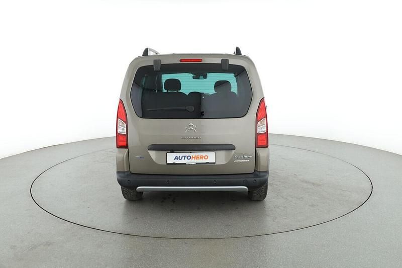 Gebraucht Citroën Berlingo XTR 120 PS (88 kW) 2016 Braun Van / Kleinbus