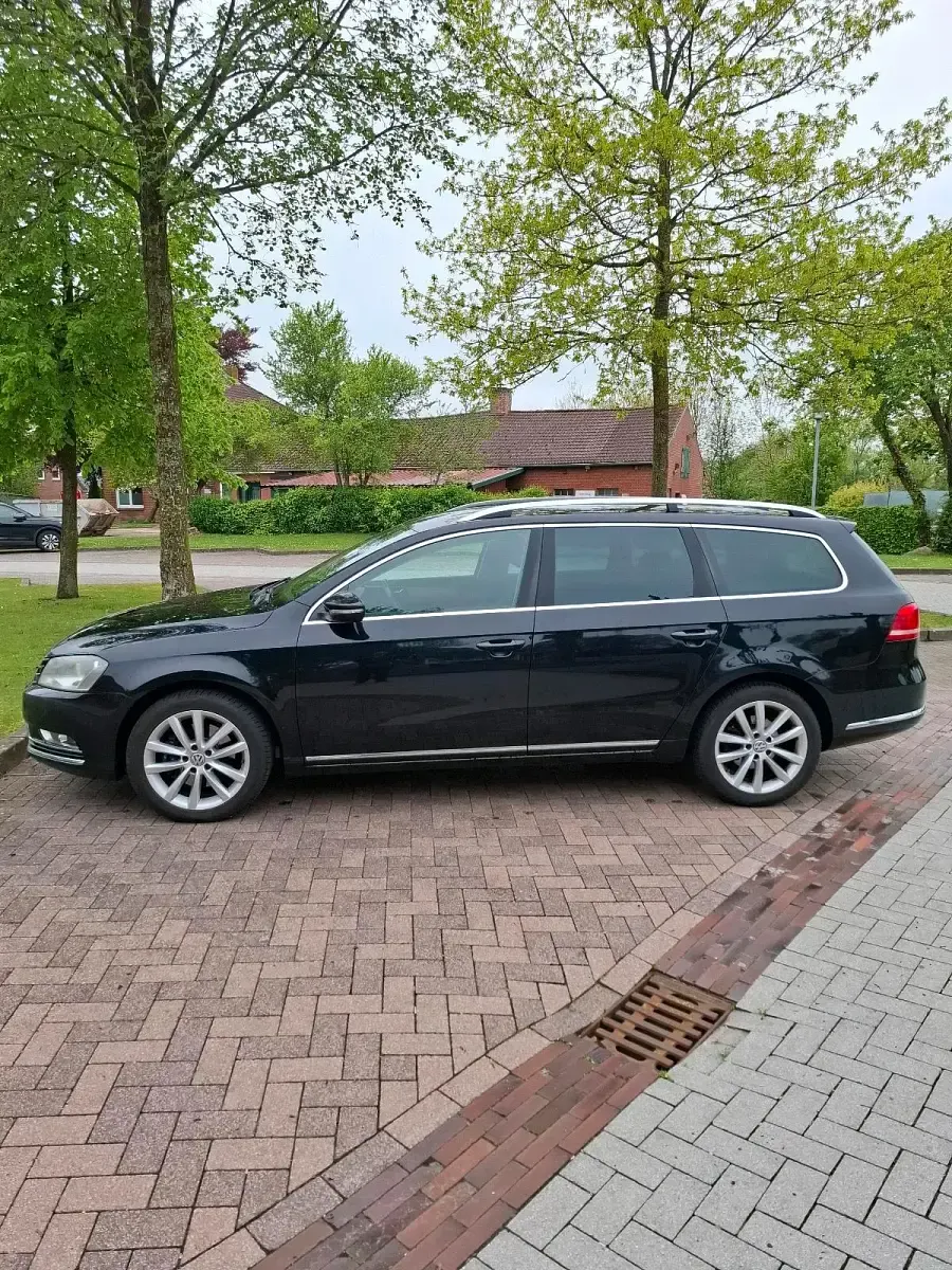 Gebraucht VW Passat Highline 177 PS (130 kW) 2013 Schwarz Kombi