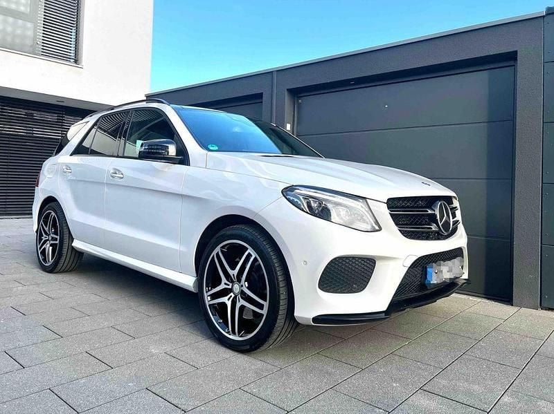 Weiß Gebraucht 2016 Mercedes GLE350 AMG SUV | 31.499 € (Fairer Preis) - Bild 1/4