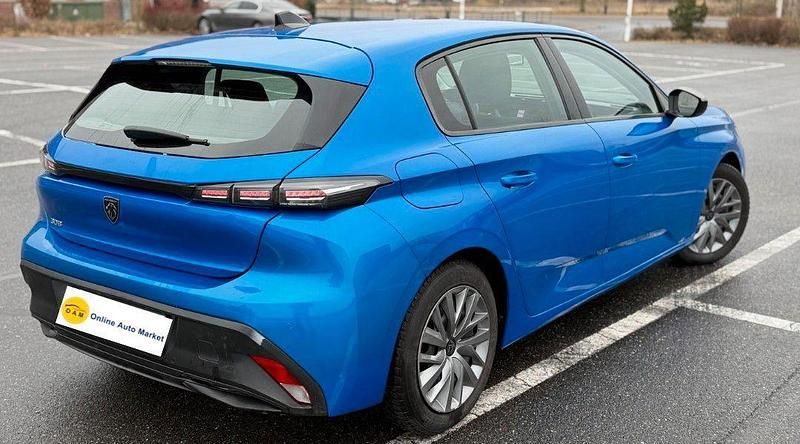 Gebraucht Peugeot 308 Active 110 PS (80 kW) 2022 Blau Kleinwagen