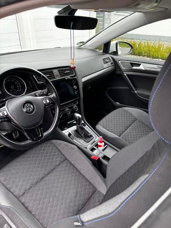 Gebraucht VW Golf VII 115 PS (84 kW) 2018 Weiß Kombi