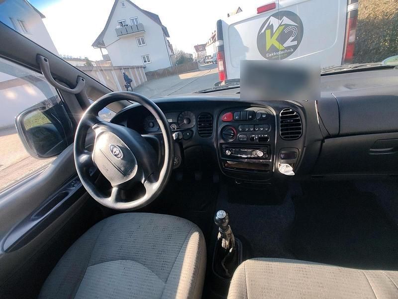 Gebraucht Hyundai H-1 140 PS (102 kW) 2007 Silber Van / Kleinbus