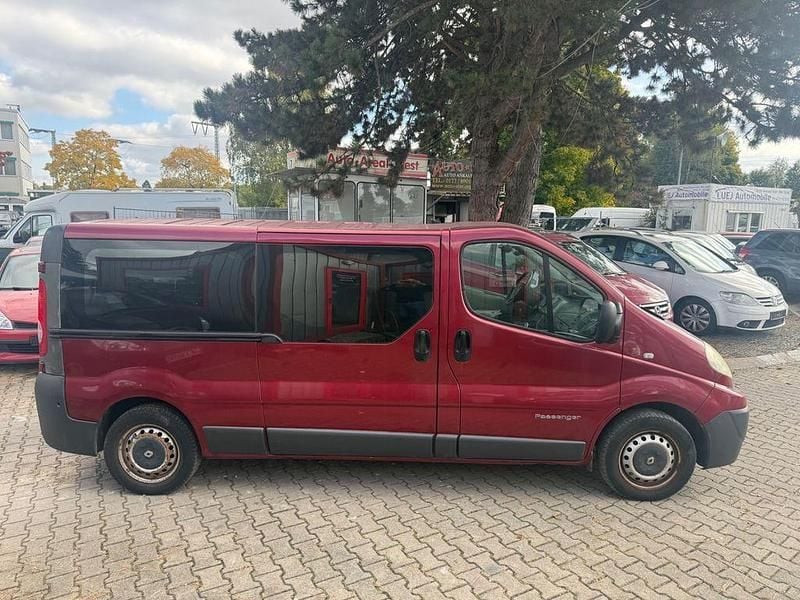 Rot Gebraucht 2007 Renault Trafic Van | 5.990 € (Fairer Preis) - Bild 1/4