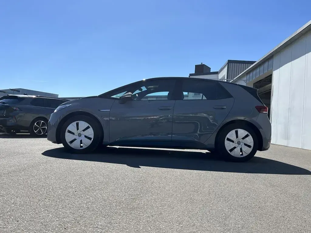 Gebraucht VW ID.3 Pure 110 kW (150 PS) 2021 Mondsteingrau Kleinwagen