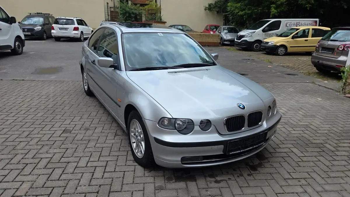 Gebraucht BMW 316 116 PS (85 kW) 2002 Silber Limousine