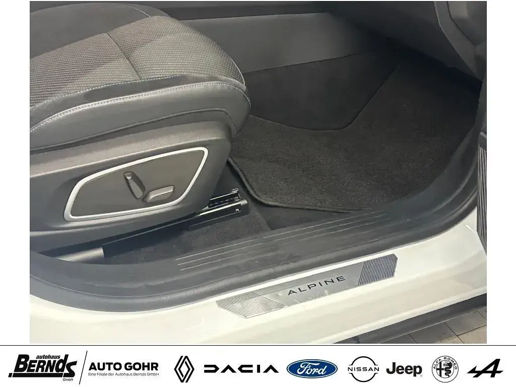 Gebraucht Renault Austral Techno Esprit Alpine 200 PS (147 kW) 2023 Blanc qnc+ noir gne SUV