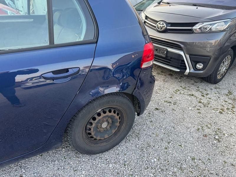 Gebraucht VW Golf VI Trendline 105 PS (77 kW) 2010 Blau Kleinwagen