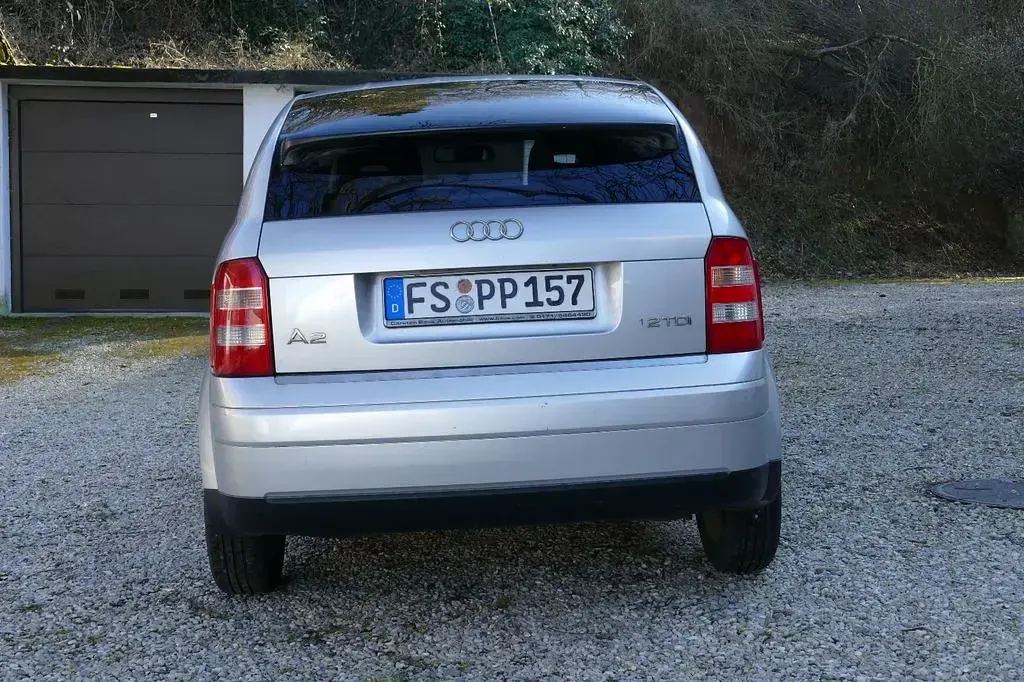 Gebraucht Audi A2 61 PS (44 kW) 2002 Silber Kleinwagen