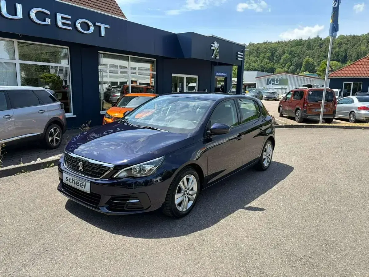 Gebraucht Peugeot 308 Active 131 PS (96 kW) 2020 Blau Limousine