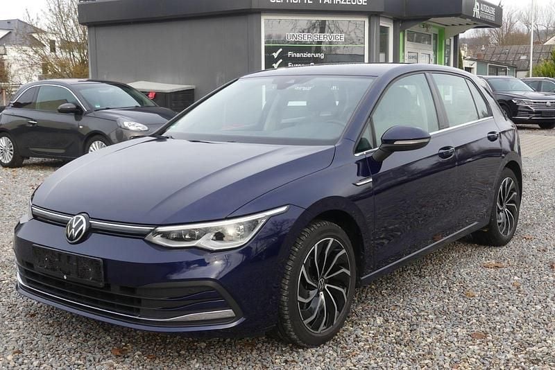 Gebraucht VW Golf Style 150 PS (110 kW) 2020 Blau Limousine