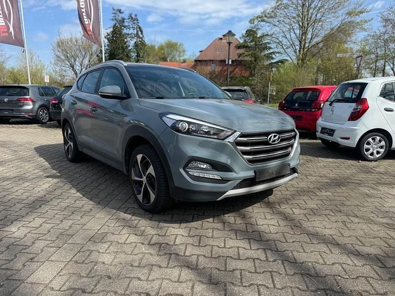 Gebraucht Hyundai Tucson 116 PS (85 kW) 2017 Grau SUV