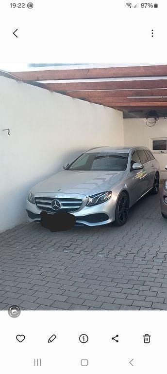 Gebraucht 2017 Mercedes E220 Limousine | 19.700 € (Guter Preis) - Bild 1/1