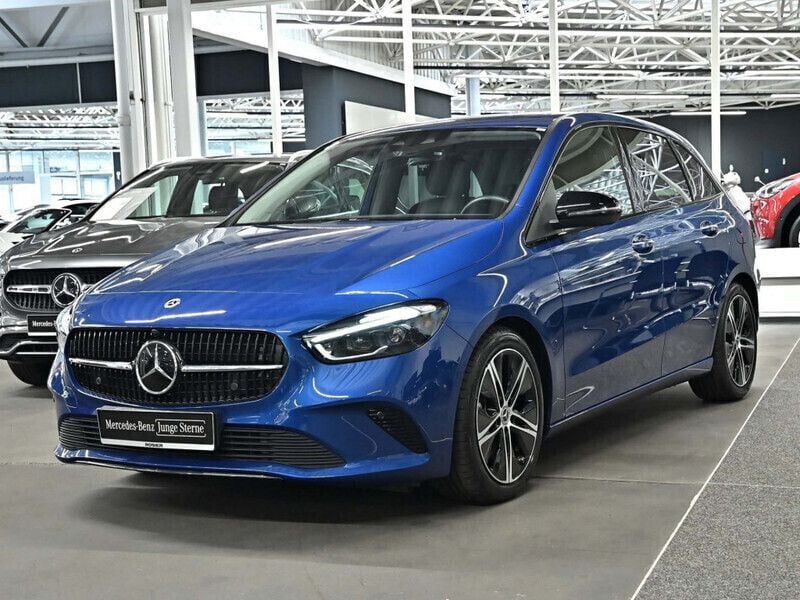 Blau Gebraucht 2023 Mercedes B220 Progressive Van / Kleinbus | 33.330 € (Superpreis) - Bild 1/4