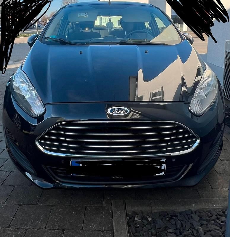 Gebraucht Ford Fiesta 95 PS (69 kW) 2014 Schwarz Kleinwagen
