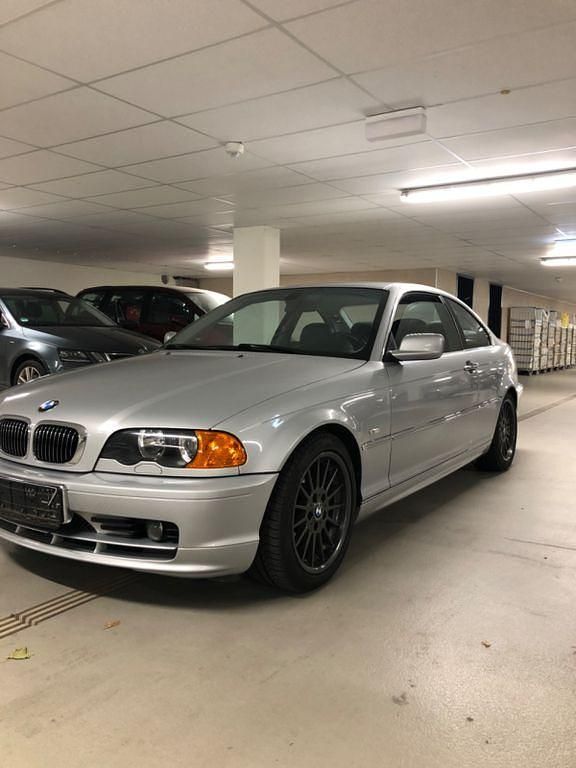 Gebraucht BMW 325 Performance 192 PS (141 kW) 2001 Silber Coupé