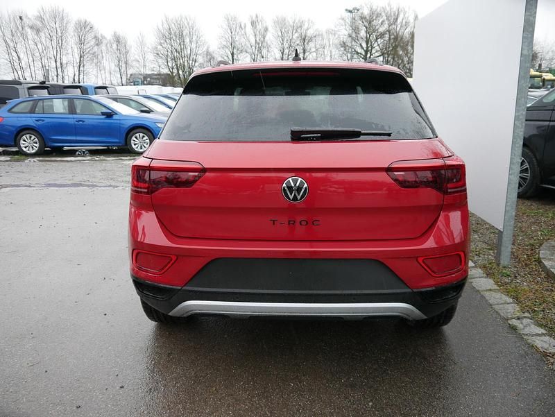 Neu VW T-Roc Style 150 PS (110 kW) 2025 Kings red metallic/dach schwarz SUV