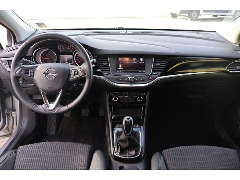 Gebraucht Opel Astra Elegance 131 PS (96 kW) 2020 Argon silber (metallic) Limousine