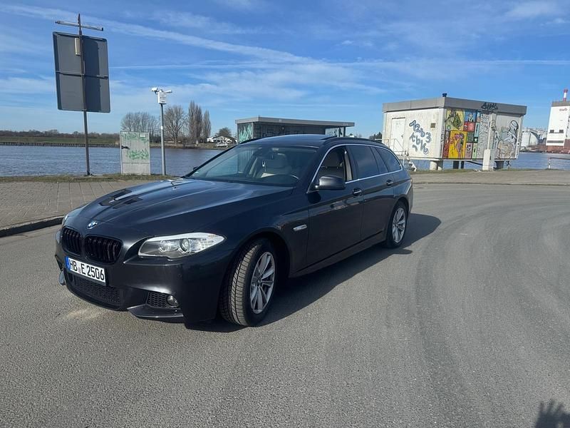 Gebraucht BMW 525 218 PS (160 kW) 2011 Schwarz Kombi