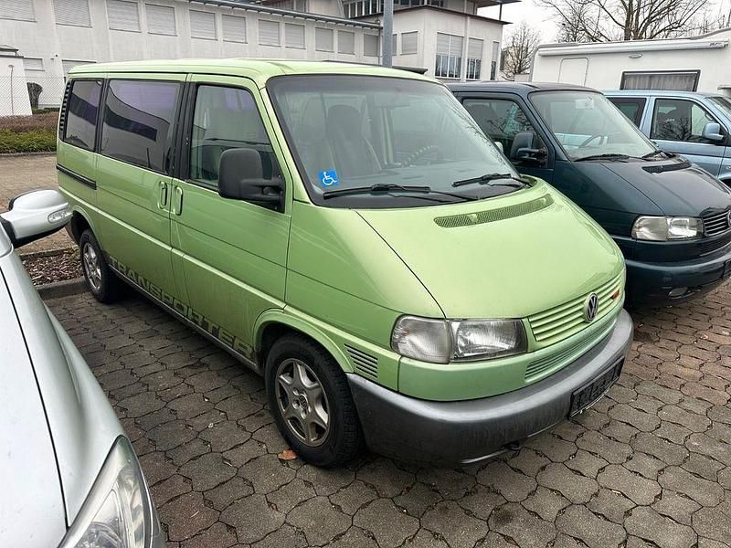 Grün Gebraucht 1998 VW Caravelle Van / Kleinbus | 5.899 € (Fairer Preis) - Bild 1/4