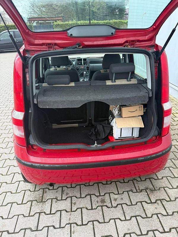 Rot Gebraucht 2009 Fiat Panda Kleinwagen | 3.350 € (Teuer) - Bild 1/4