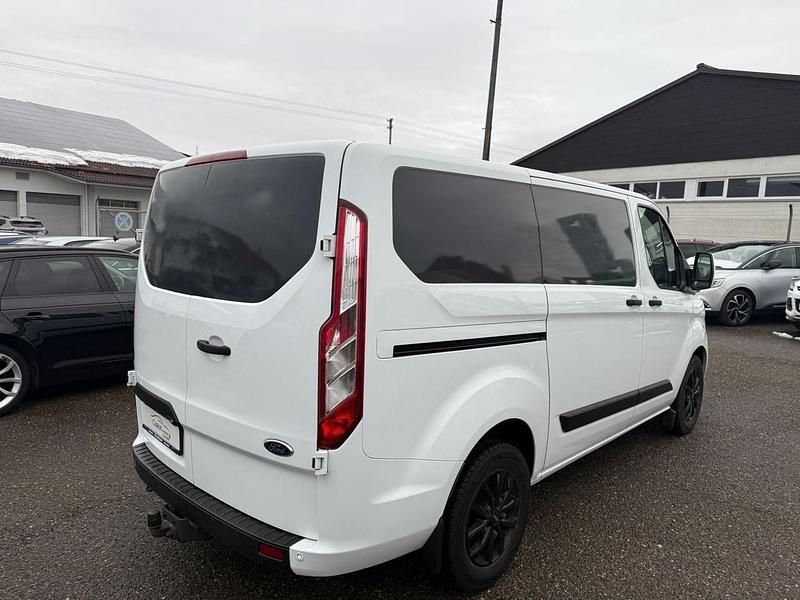 Gebraucht Ford Transit Custom 170 PS (125 kW) 2019 Weiß Limousine