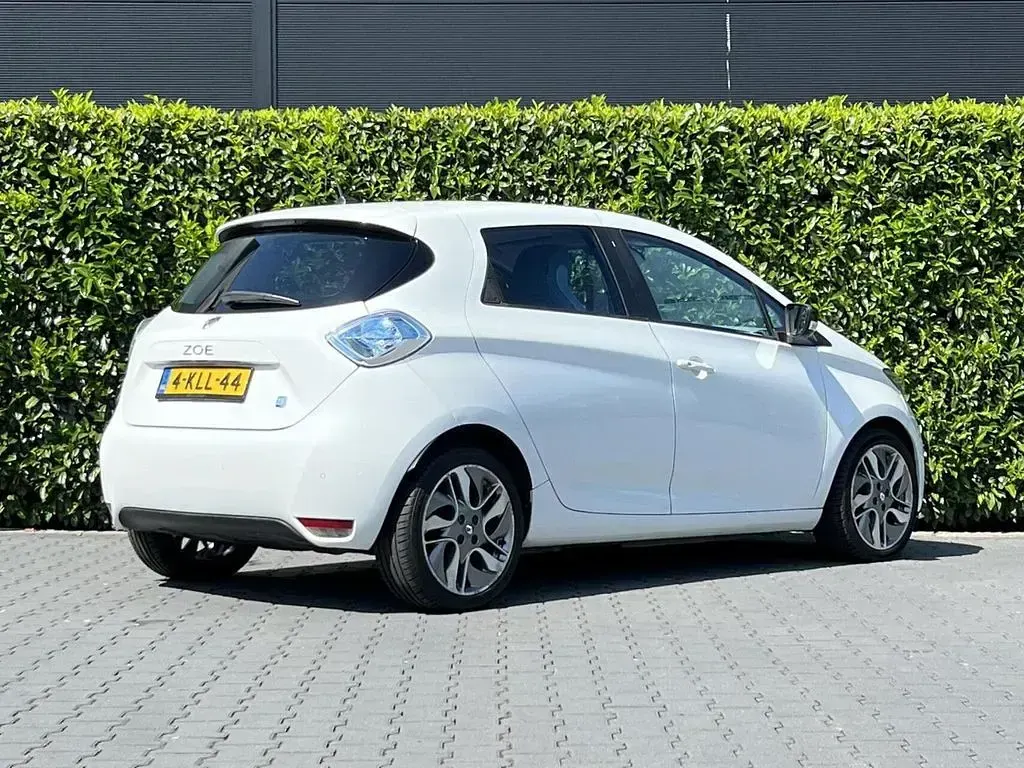 Gebraucht Renault Zoe Zen 64 kW (88 PS) 2013 Weiß Kleinwagen