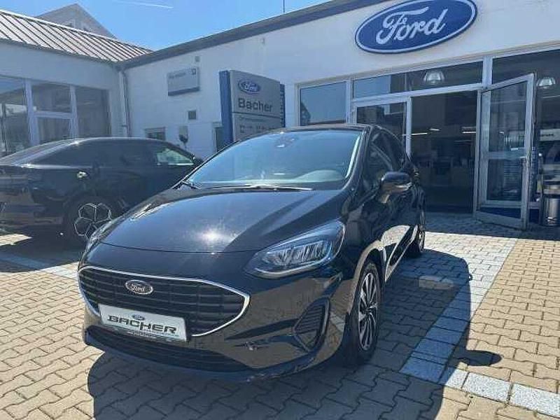 Obsidianschwarz metallic (metallic) Gebraucht 2022 Ford Fiesta Cool & Connect Kleinwagen | 17.850 € (Fairer Preis) - Bild 1/4