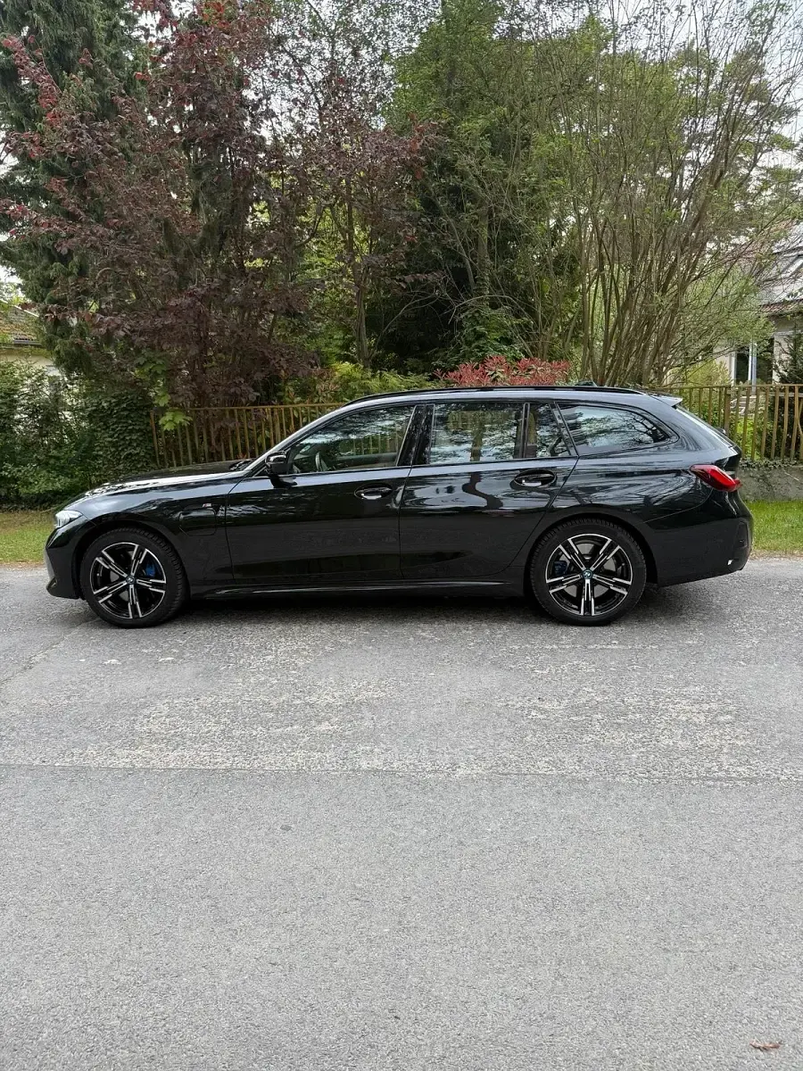 Käytetty BMW 330e Performance 292 HP (214 kW) 2024 Musta Farmari